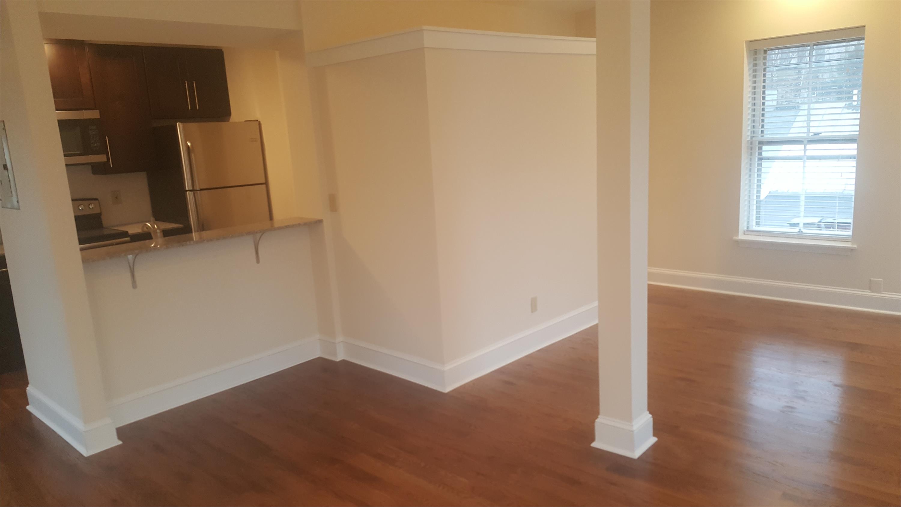 1003 Capital St - 2F